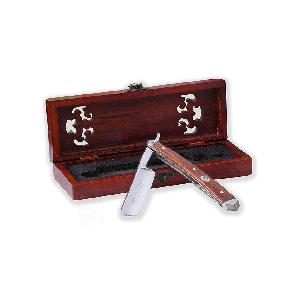 Britva-na-holeni-TITAN-Mahagony-ACRM-2